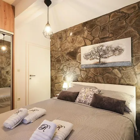 Vakantiehuis 4 Bedroom Cozy In Nin