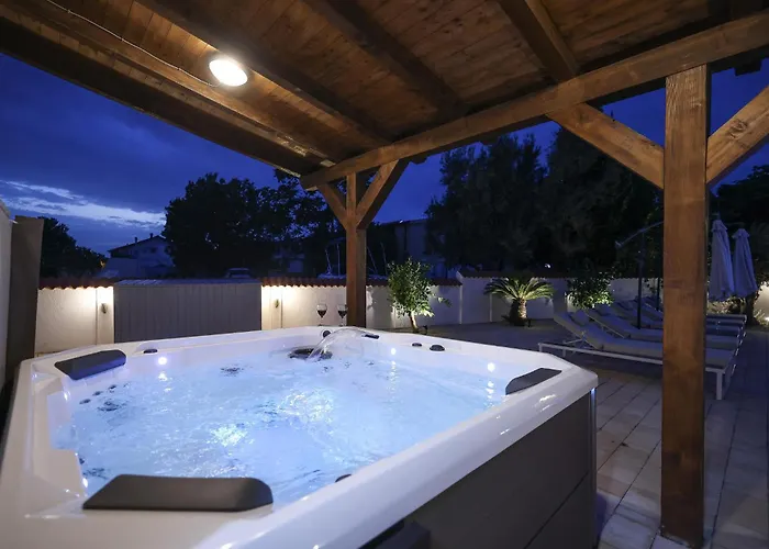 Nyaraló 4 Bedroom Cozy In *