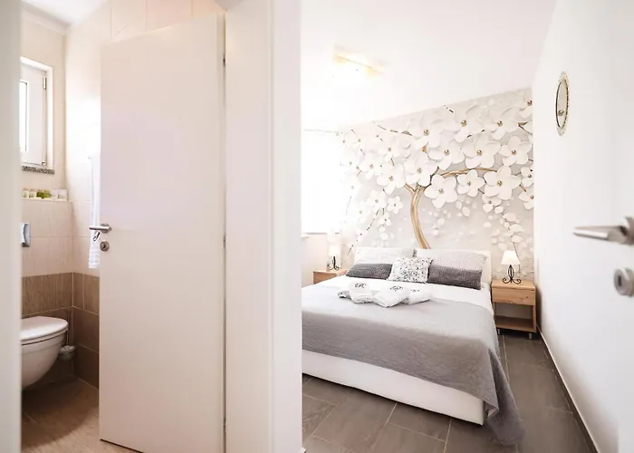 Tatil Evi 4 Bedroom Cozy In Nin