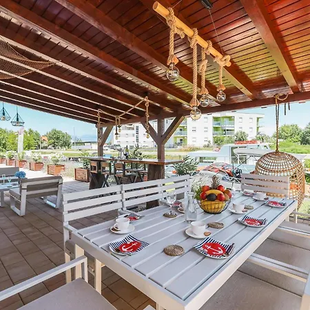 Ferienhaus Pet Friendly In Nin
