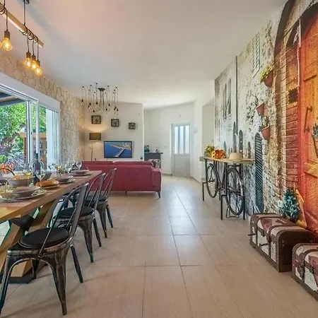 Beautiful In With House Sea View * Nin